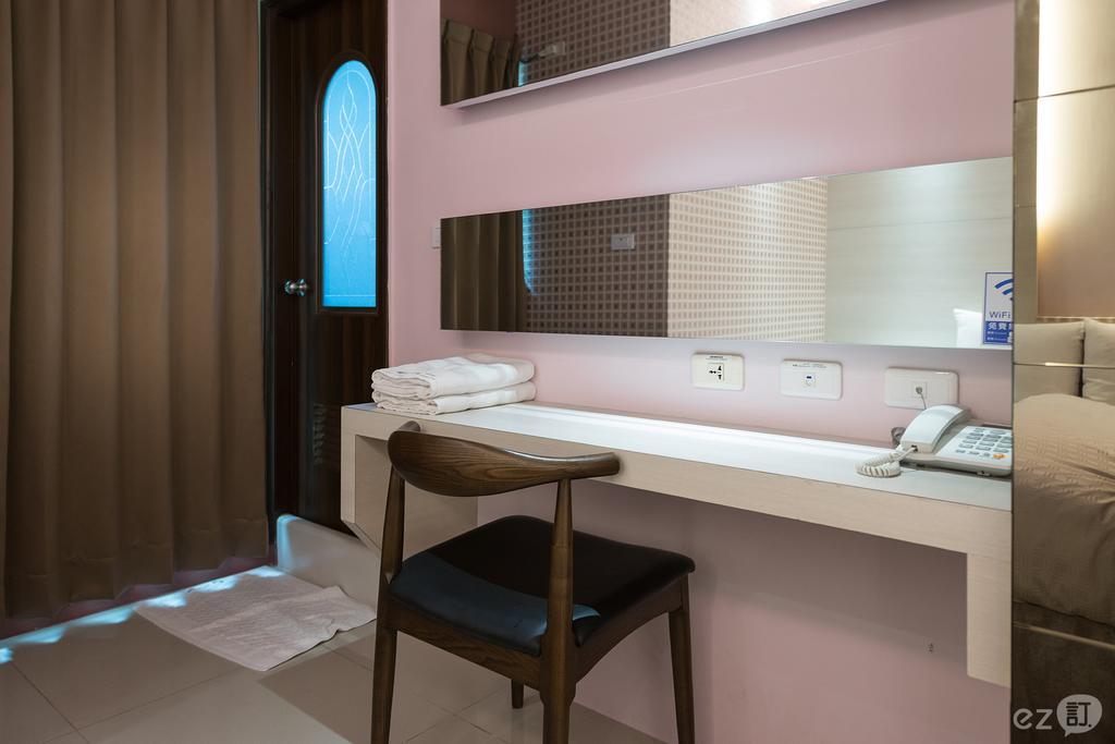 寓旅宿 Apato Cityhome Kaohsiung Buitenkant foto