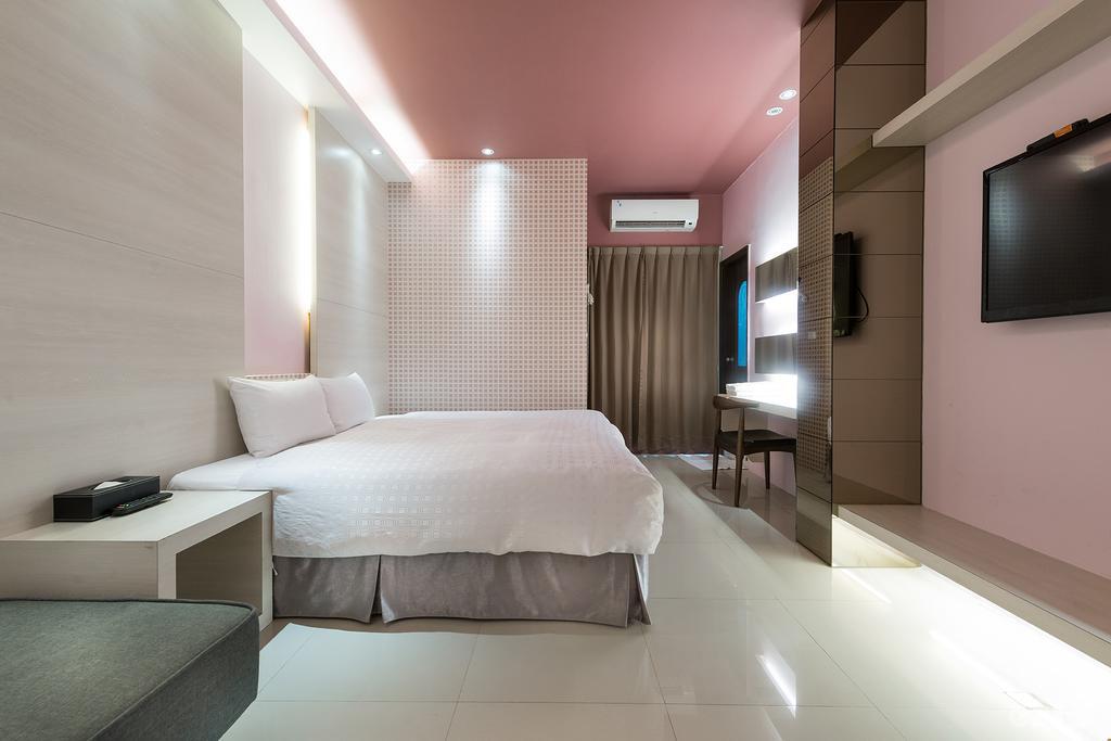 寓旅宿 Apato Cityhome Kaohsiung Buitenkant foto